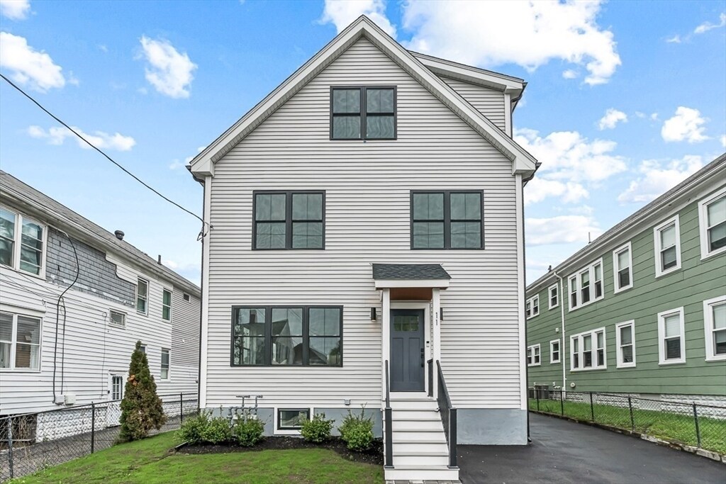 11 Bonner Ave in Medford, MA - Building Photo