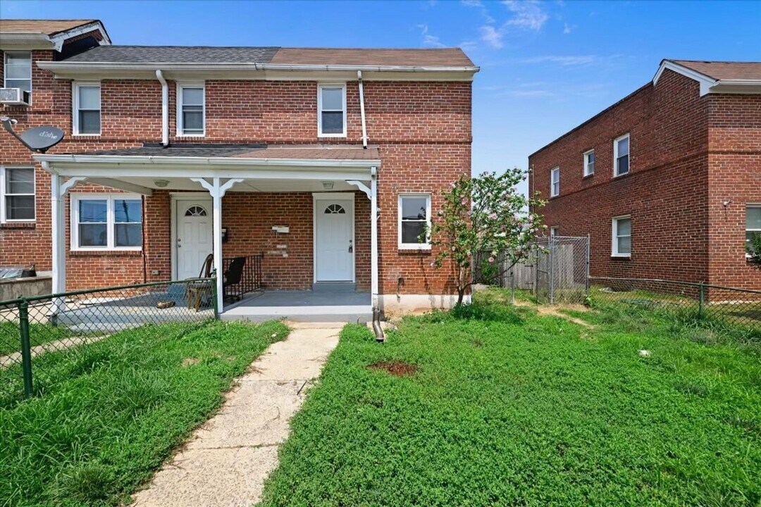 1510 Chilworth Ave in Middle River, MD - Building Photo