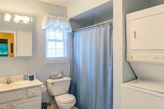 Park Apartments in Bordentown, NJ - Foto de edificio - Building Photo