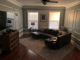 5131 S Ingleside Ave, Unit 3 in Chicago, IL - Building Photo