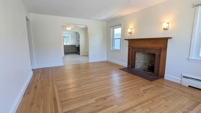 852 Smith St, Unit #2
