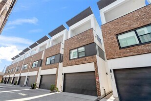 5849 Dolores St in Houston, TX - Building Photo