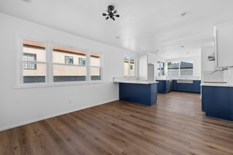 4538 Orchid Dr in Los Angeles, CA - Foto de edificio - Building Photo