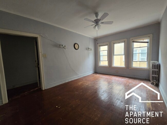 property at 4931 N Whipple St
