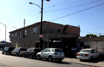 6101 Compton Ave in Los Angeles, CA - Building Photo - Building Photo