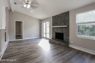 10464 Indian Walk Rd in Jacksonville, FL - Building Photo - Building Photo