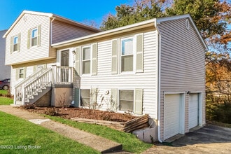 4303 Accomack Dr in Louisville, KY - Building Photo - Building Photo