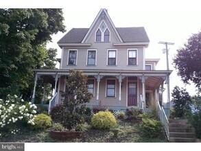 13 S Main St in Harrison Township, NJ - Building Photo - Building Photo