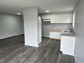 9619-9619 102 St in Fort St John, BC - Building Photo - Building Photo