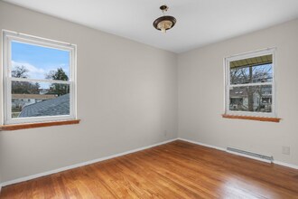 1347 Samoa Dr in St. Louis, MO - Building Photo - Building Photo