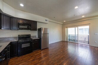 1538 W 11th Plz in Los Angeles, CA - Foto de edificio - Building Photo