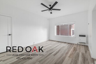 687 Shatto Pl in Los Angeles, CA - Foto de edificio - Building Photo