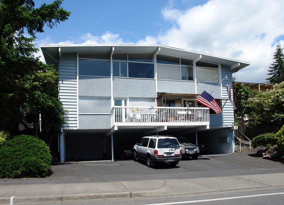 Meydenbauer Terrace Apartments in Bellevue, WA - Foto de edificio