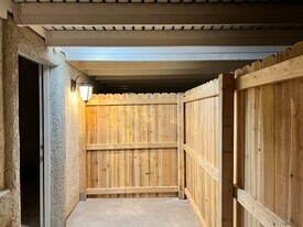 120 Chartan Ave, Unit 3