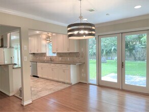 4750 Hummingbird St in Houston, TX - Building Photo - Building Photo