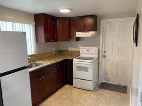 19121 NE Miami Ct in Miami, FL - Building Photo - Building Photo