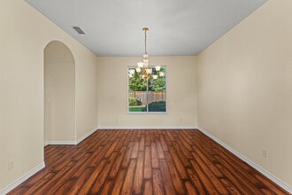 5161 Weston Way in Roseville, CA - Building Photo - Building Photo