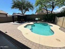 4512 W Stoneman Dr in Phoenix, AZ - Building Photo