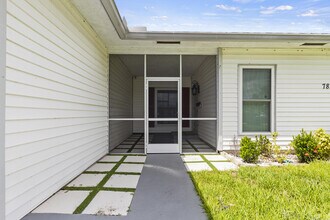 7811 NW 68th Ave in Tamarac, FL - Building Photo - Building Photo