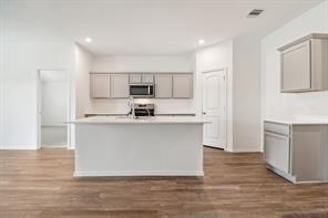 15703 Majestic Evergreen Wy in Magnolia, TX - Building Photo - Building Photo