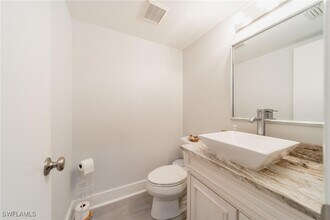 820 Meadowland Dr in Naples, FL - Building Photo - Building Photo