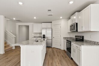 3917 Magnolia Hls Dr in Northport, AL - Building Photo - Building Photo