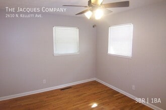 2610 N Kellett Ave in Springfield, MO - Foto de edificio - Building Photo