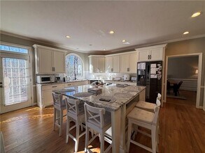 1120 Landings Overlook in Alpharetta, GA - Foto de edificio - Building Photo