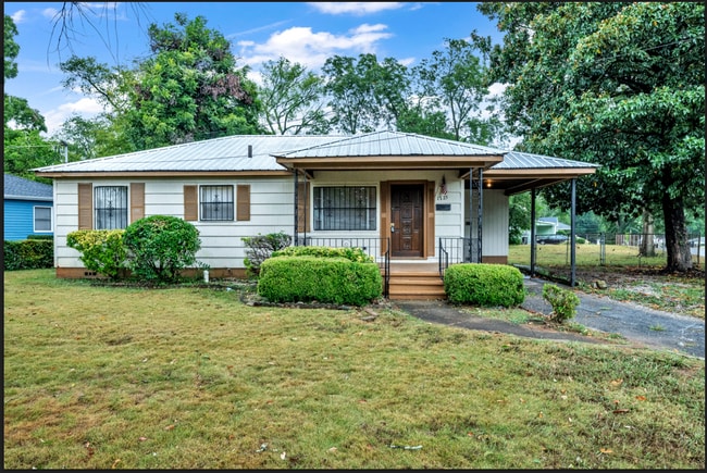 property at 1725 Mims St SW