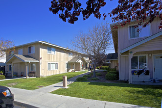 Sunshine Village Apartments in Santa Cruz, CA - Building Photo - Building Photo