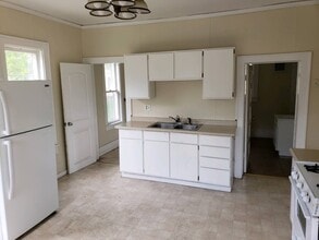 1703 Erie Ave in Sheboygan, WI - Building Photo - Building Photo