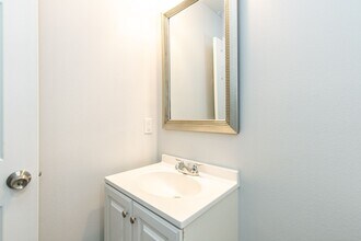 5517 Jarvis St-Unit -A in Lubbock, TX - Building Photo - Building Photo