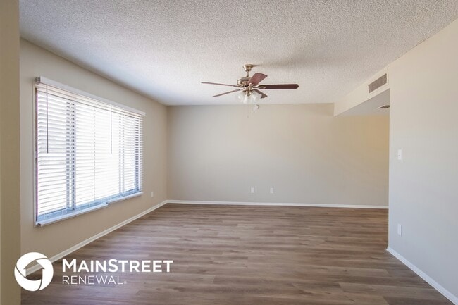 15202 N 38th Ave, Unit 0716 in Phoenix, AZ - Building Photo - Building Photo