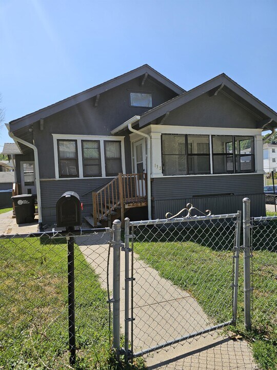 132 N 35th Ave in Omaha, NE - Building Photo