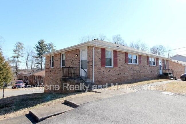 property at 1600 Paradise Hill Rd