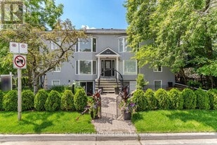 312 Reynolds St in Oakville, ON - Building Photo