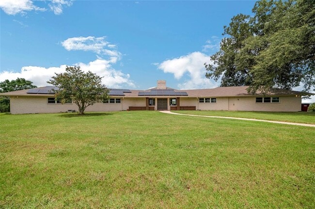 property at 520 Double Eagle Rnch Dr