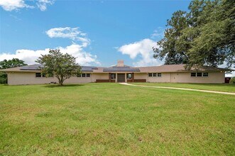 520 Double Eagle Rnch Dr in Cedar Creek, TX - Building Photo - Building Photo