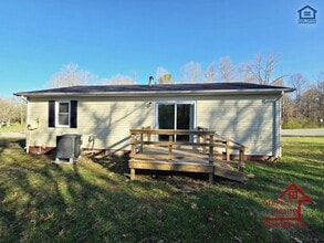 210 Holly Berry Ln in Sparta, TN - Building Photo - Building Photo