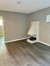 232 39th St, Unit 232 in Manhattan Beach, CA - Building Photo - Building Photo