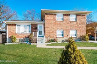 4203 Quiet Way in Louisville, KY - Building Photo