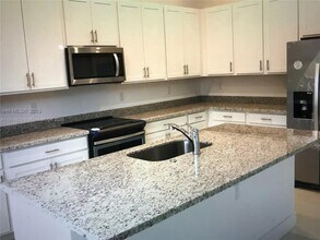 15053 SW 28th St in Miami, FL - Building Photo - Building Photo