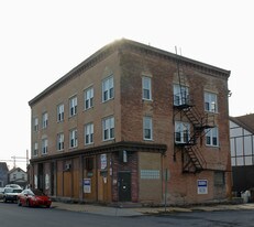 2901-05 Maple Ave in Altoona, PA - Building Photo