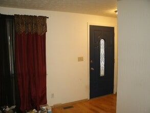 7948 Stockbridge Dr in Huber Heights, OH - Building Photo - Building Photo