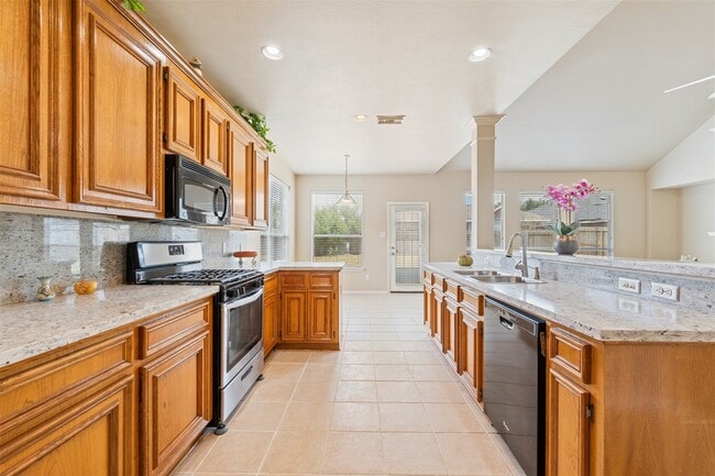 7218 Broadelm Dr in Houston, TX - Building Photo - Building Photo
