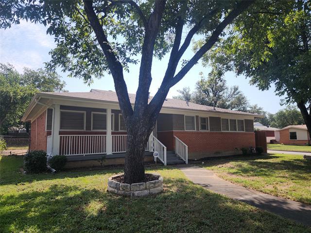 2437 Emily Dr in Fort Worth, TX - Building Photo - Building Photo