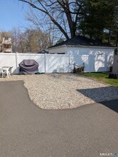 50 Bretton Rd in West Hartford, CT - Building Photo - Building Photo