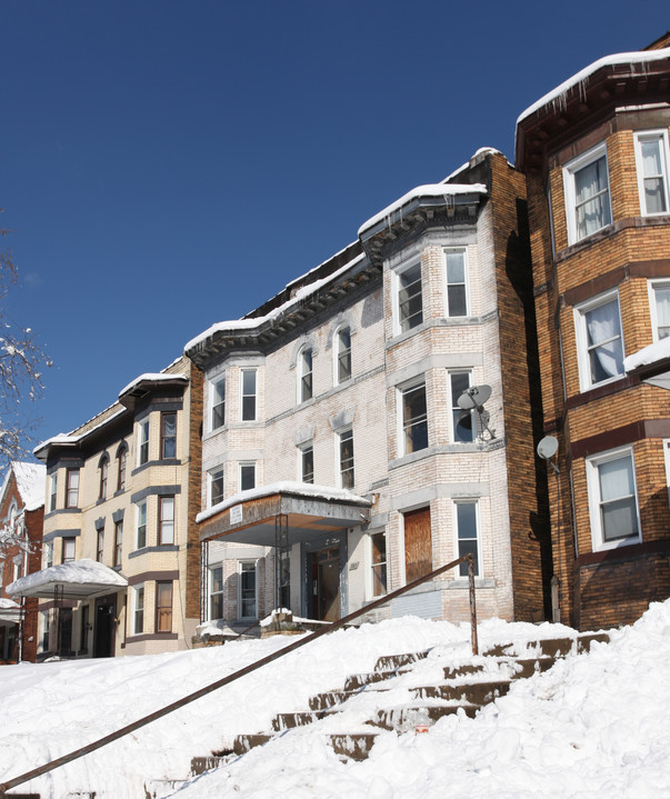 337 McKee Pl in Pittsburgh, PA - Foto de edificio