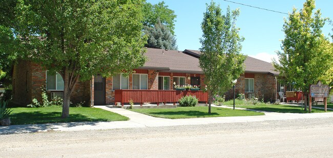 Parma Park in Parma, ID - Foto de edificio - Building Photo