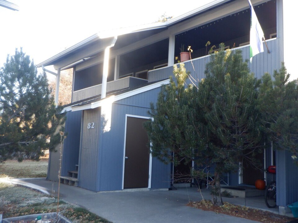 82 NW Riverside Blvd in Bend, OR - Building Photo